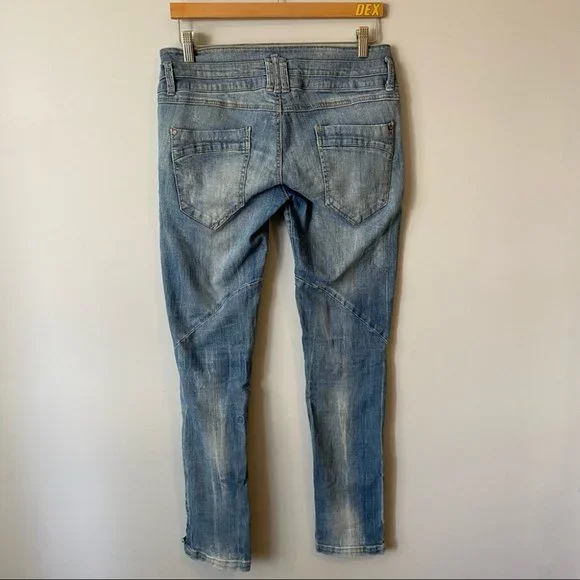 Zara TRF vintage women’s Y2K distressed 4 button zip fly patchwork jeans size 10 - Picture 2 of 16